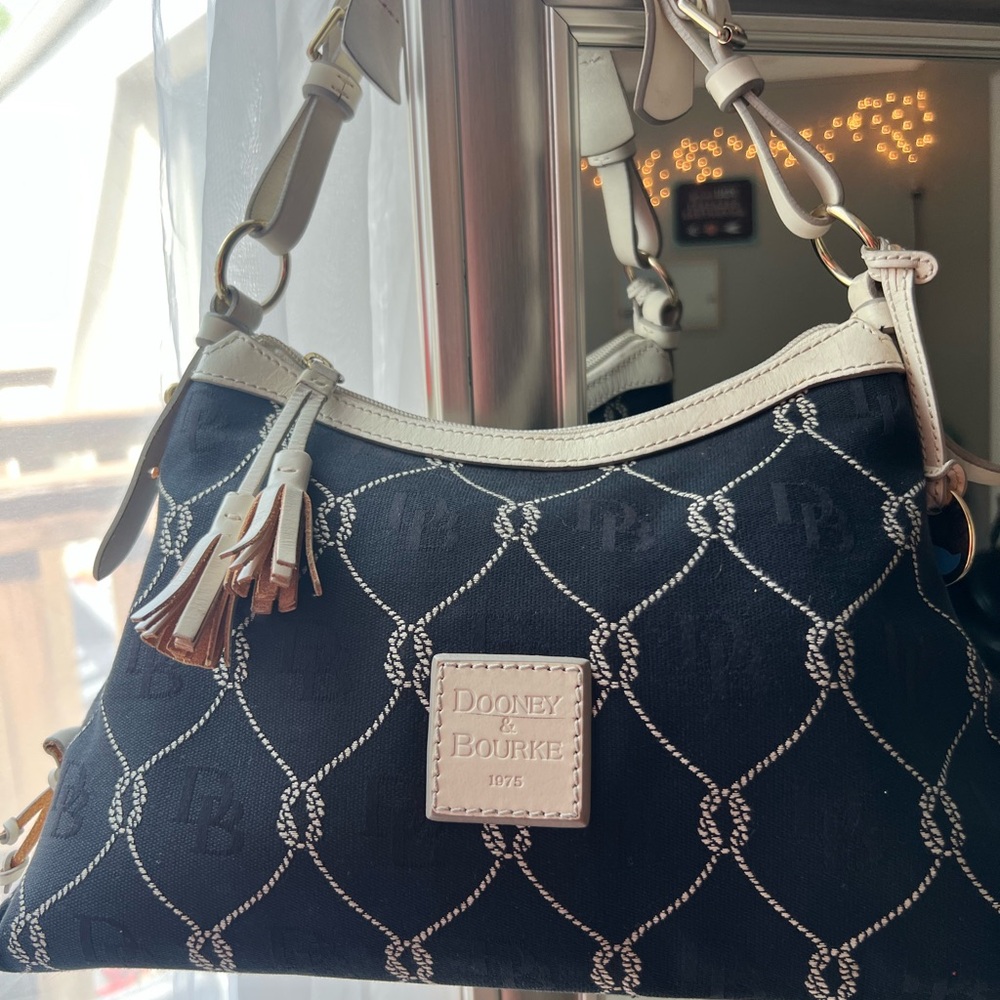 Dooney & Bourke Nautical Knot Bag in Black & Cream - Picture 11 of 15